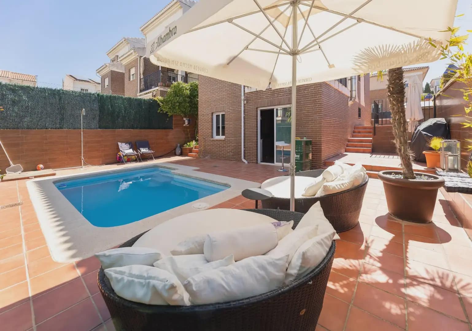 Villa zu verkaufen in Monachil mit Pool Garage - 390.000 € (Ref: 9837621)