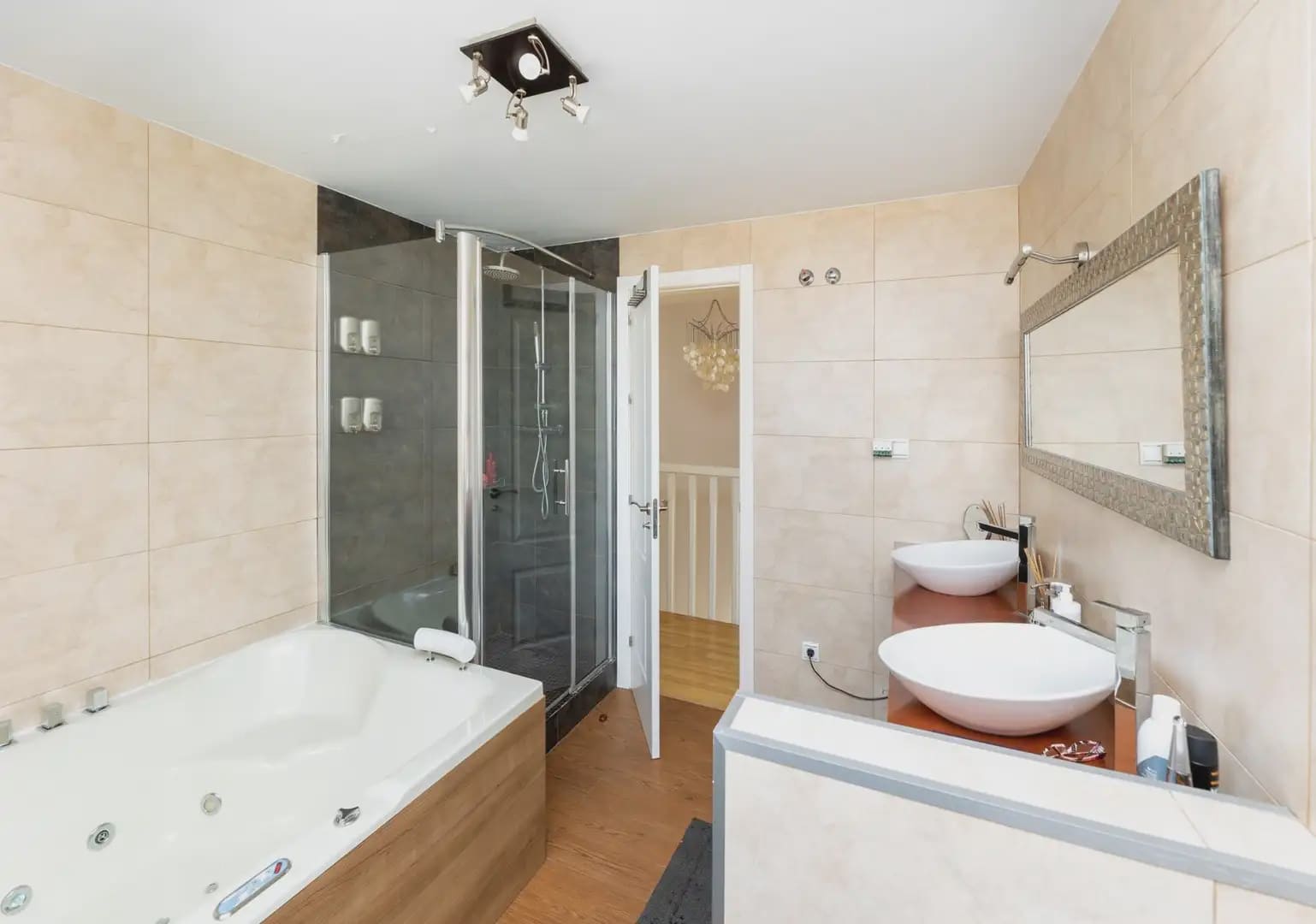 Villa zu verkaufen in Monachil mit Pool Garage - 390.000 € (Ref: 9837621)
