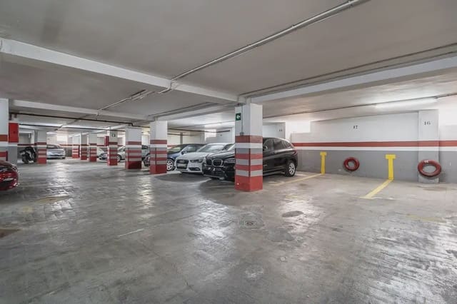 Garage for sale in Camino de Ronda - Rosaleda, Granada city - € 620,000 (Ref: 9837622)