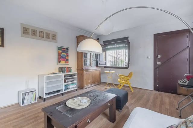 Villa for sale in Pedanias de Granada, Granada city - € 700,000 (Ref: 9837626)