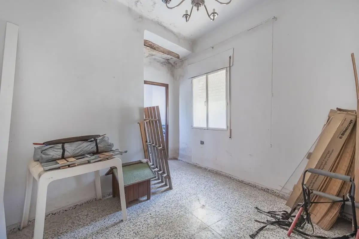 Villa for sale in Granada city - € 700,000 (Ref: 9837626)