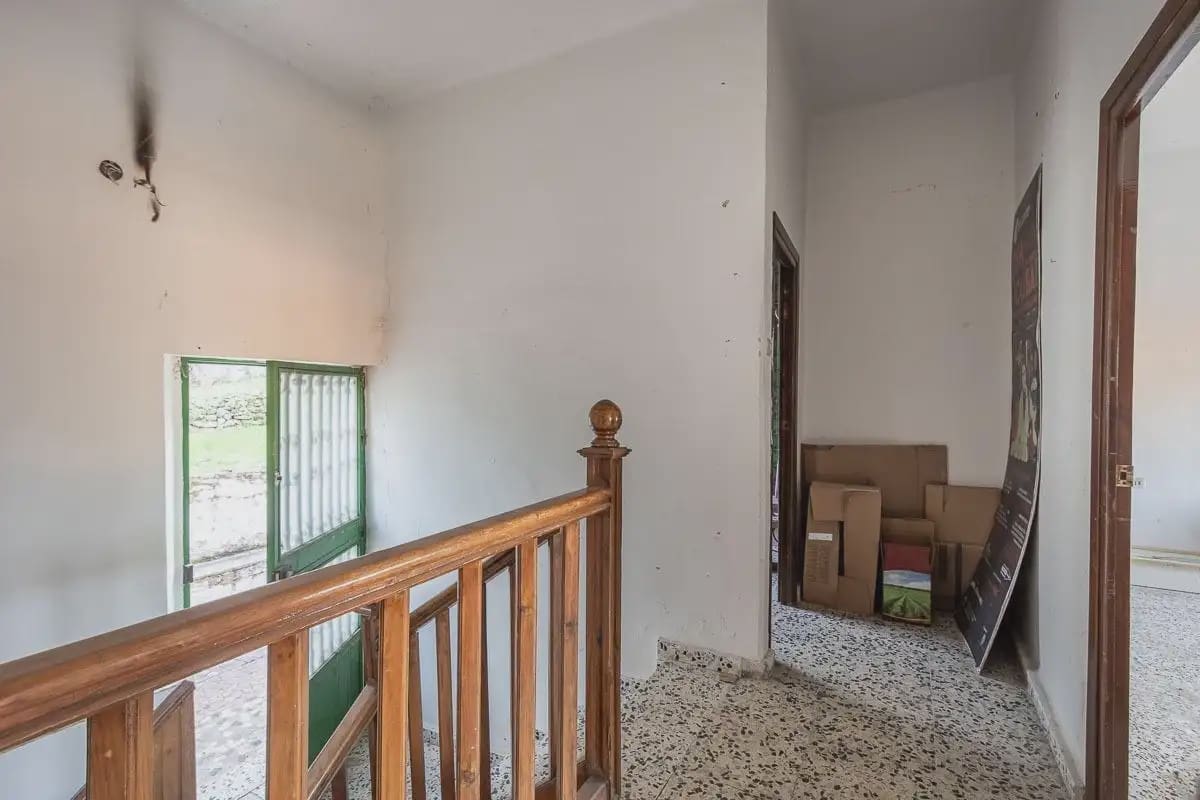 Villa for sale in Granada city - € 700,000 (Ref: 9837626)