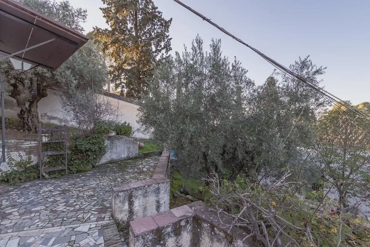 Villa for sale in Granada city - € 700,000 (Ref: 9837626)