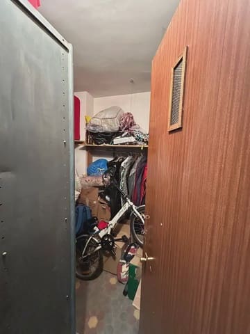 Garage for sale in Pajaritos - Plaza de Toros, Granada city - € 14,000 (Ref: 9837628)