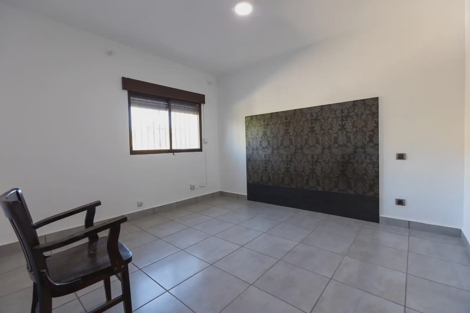 Villa for sale in Almunecar with pool garage - € 1,250,000 (Ref: 9837629)