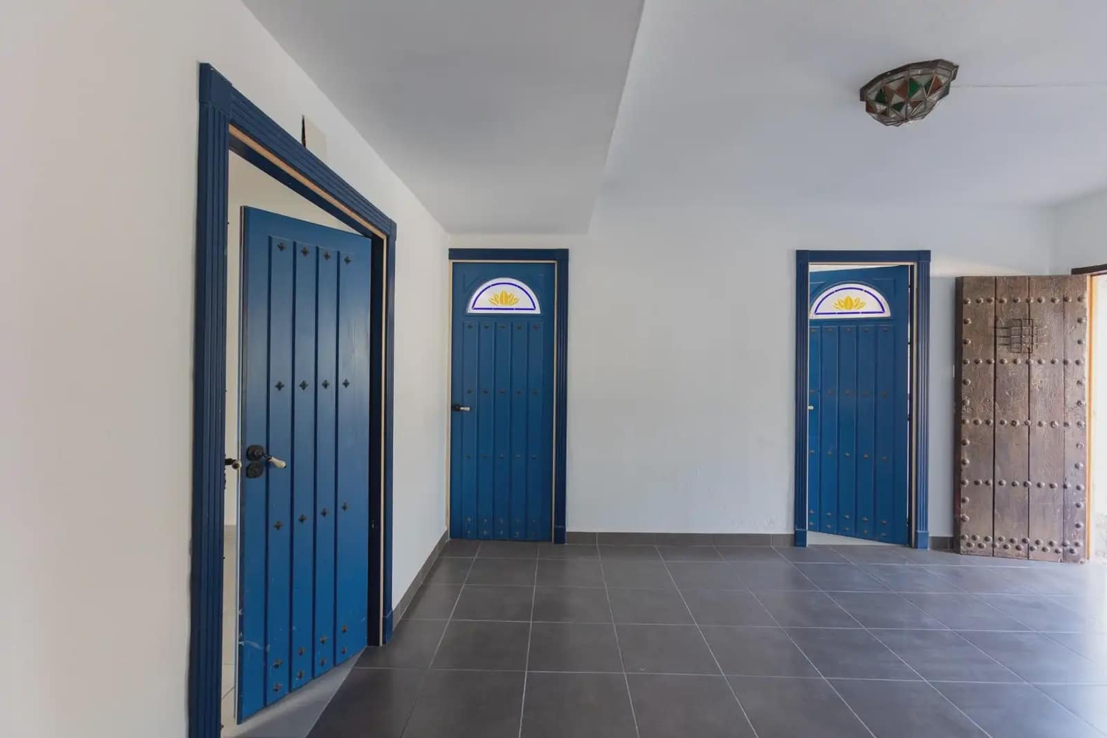Villa for sale in Almunecar with pool garage - € 1,250,000 (Ref: 9837629)