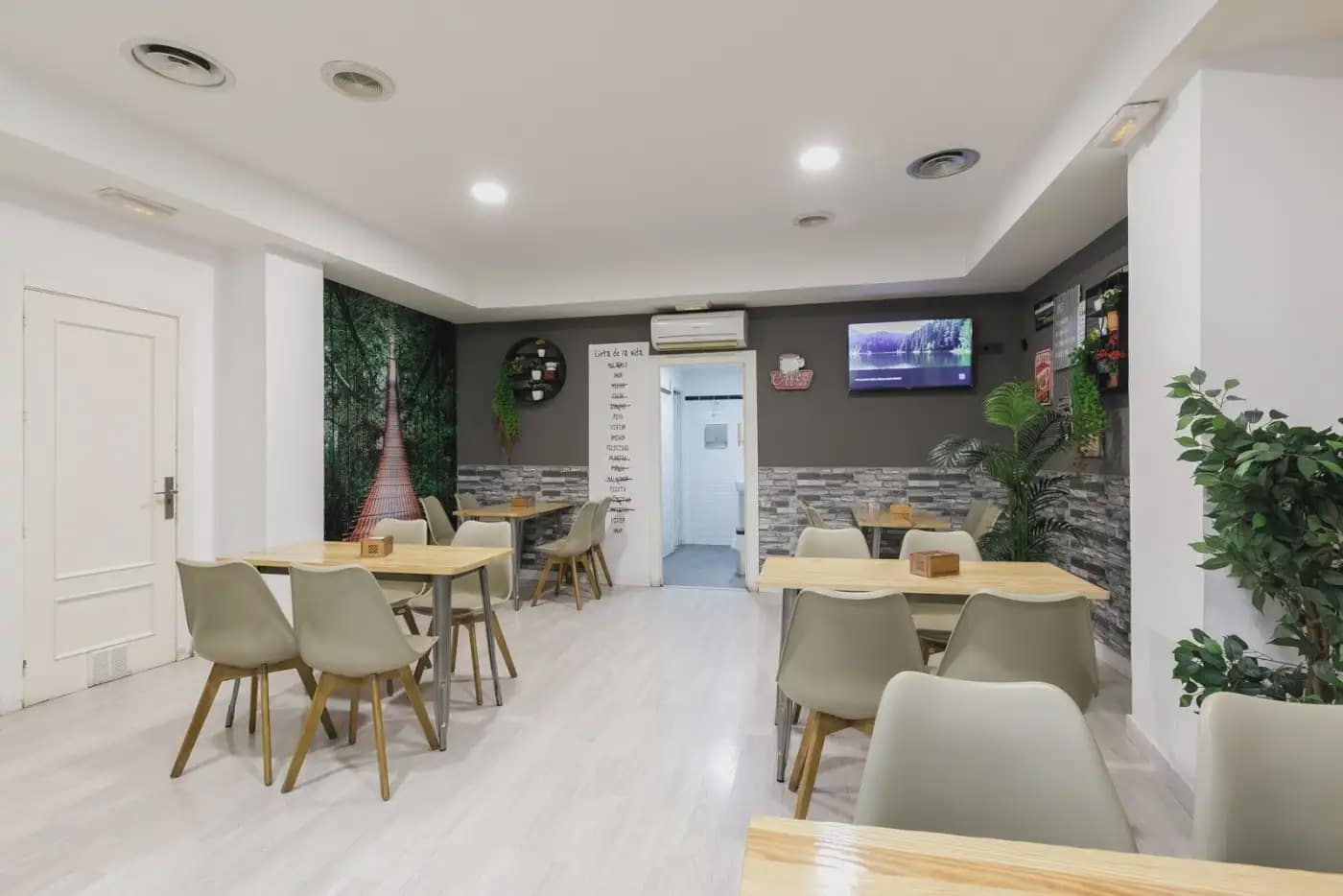 Local Comercial en Granada ciudad en venta - 360.000 € (Ref: 9837630)