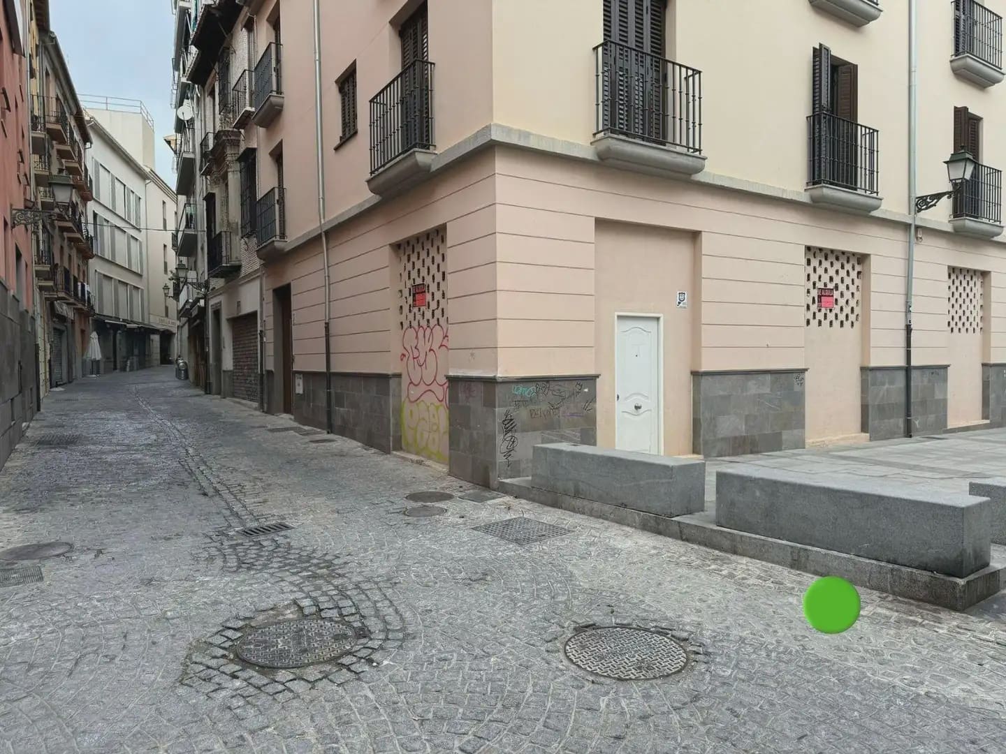 Commercial for rent in Granada city - € 4,500 (Ref: 9837631)