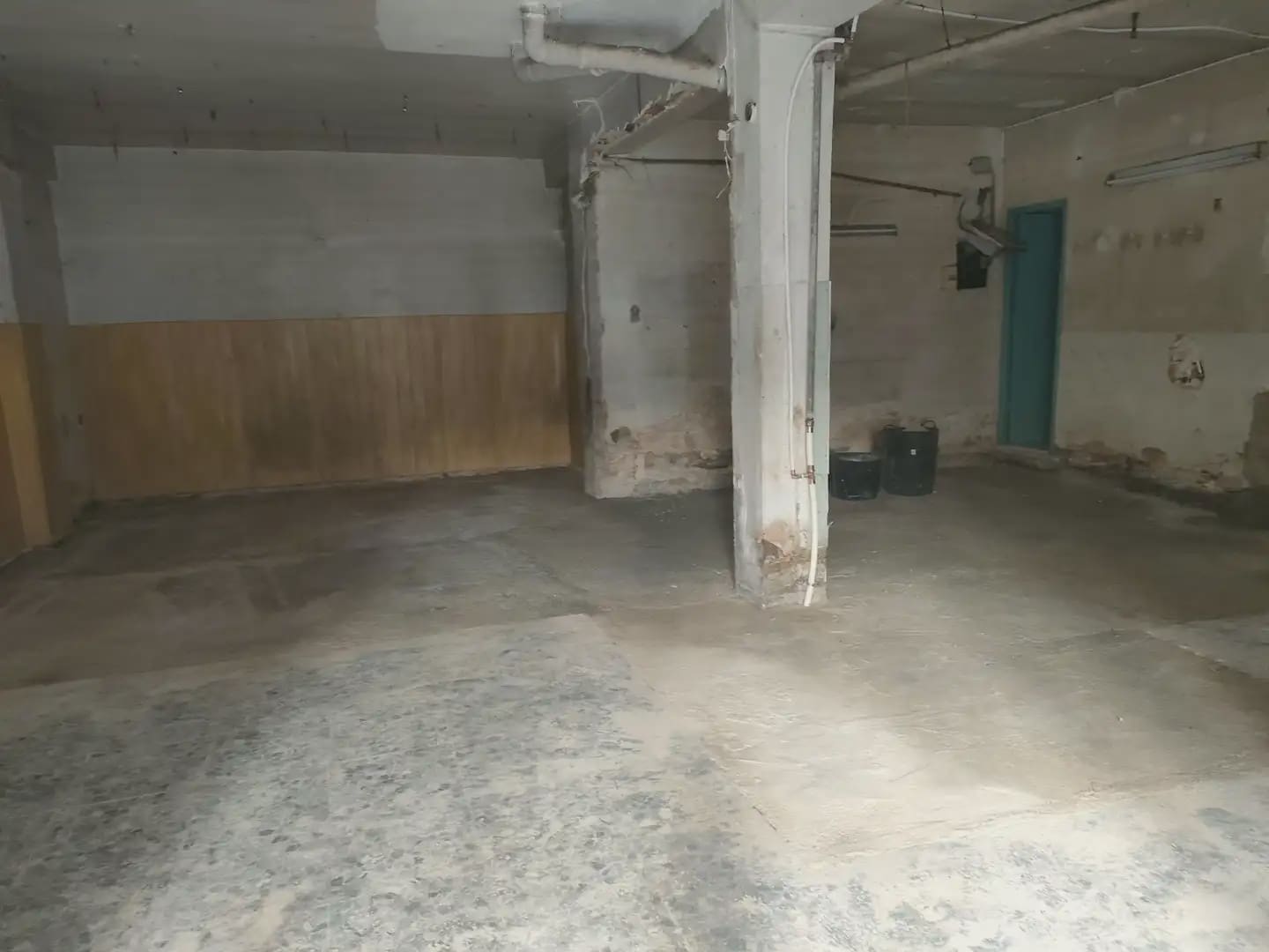 Local Comercial en Granada ciudad en alquiler - 600 € (Ref: 9837632)