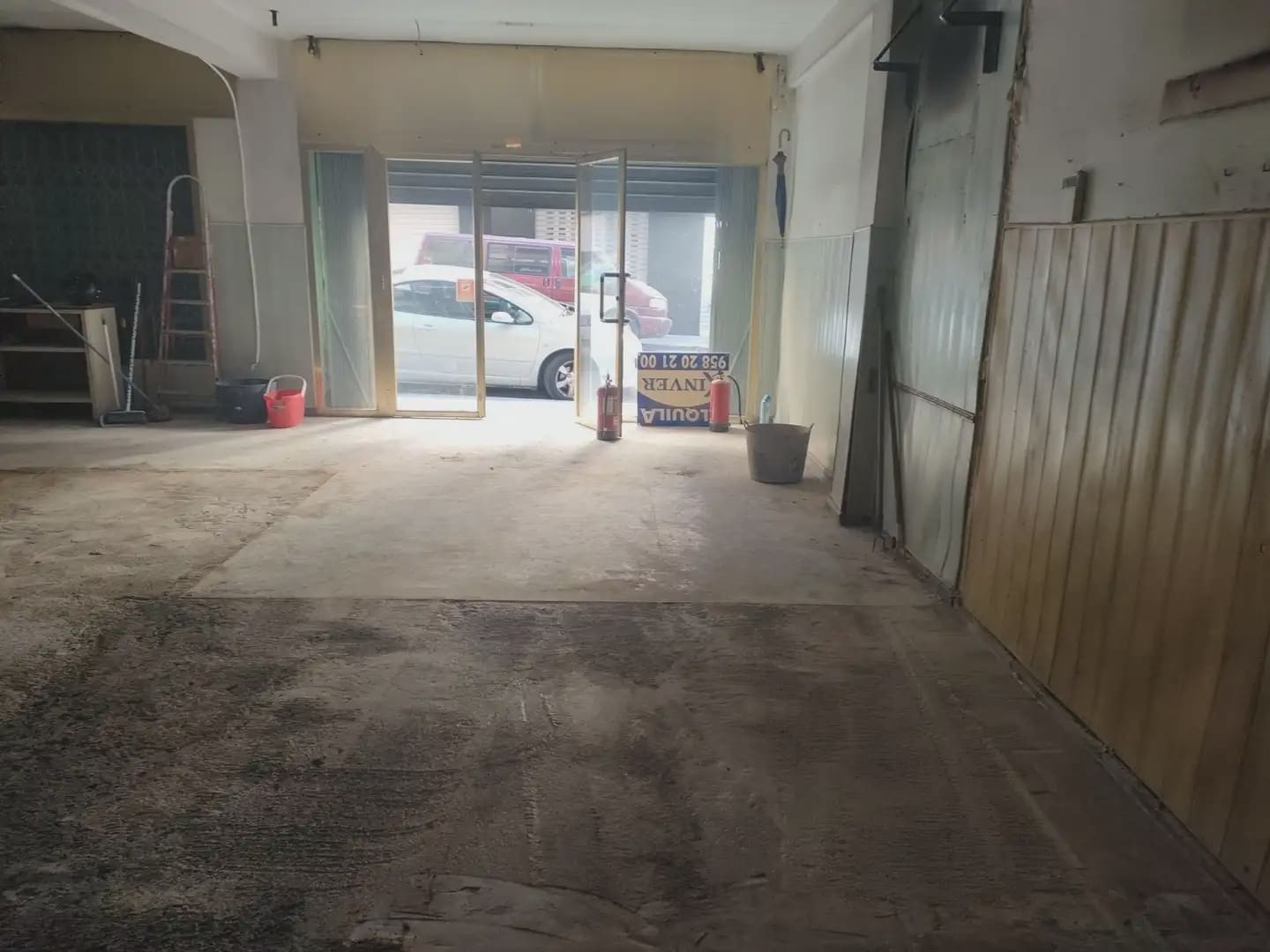 Local Comercial en Granada ciudad en alquiler - 600 € (Ref: 9837632)