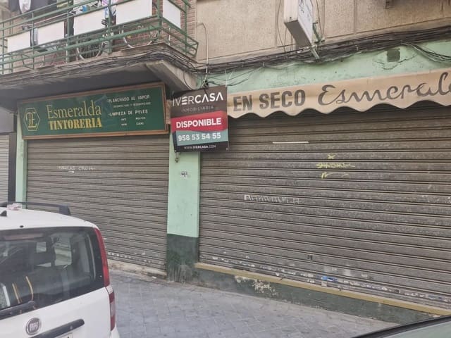 Commercial for rent in Pajaritos - Plaza de Toros, Granada city - € 600 (Ref: 9837632)