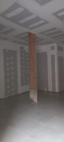 Commercial for rent in San Matías - Realejo, Granada city - € 550 (Ref: 9837633)