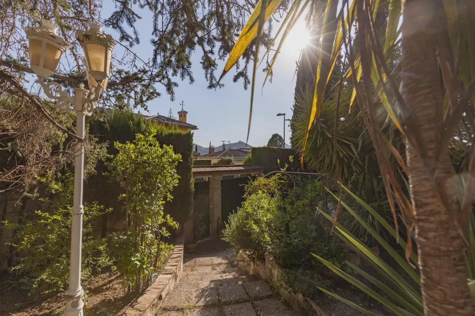 Villa til salg i Albolote med swimmingpool garage - € 560.000 (Ref: 9837634)