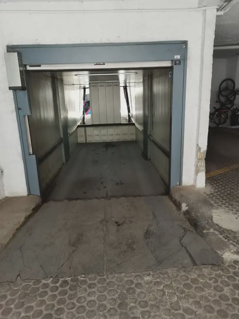 Garasje til salgs i Granada by - € 39 000 (Ref: 9837636)