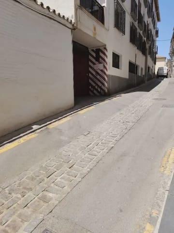 Garage for sale in San Matías - Realejo, Granada city - € 39,000 (Ref: 9837636)