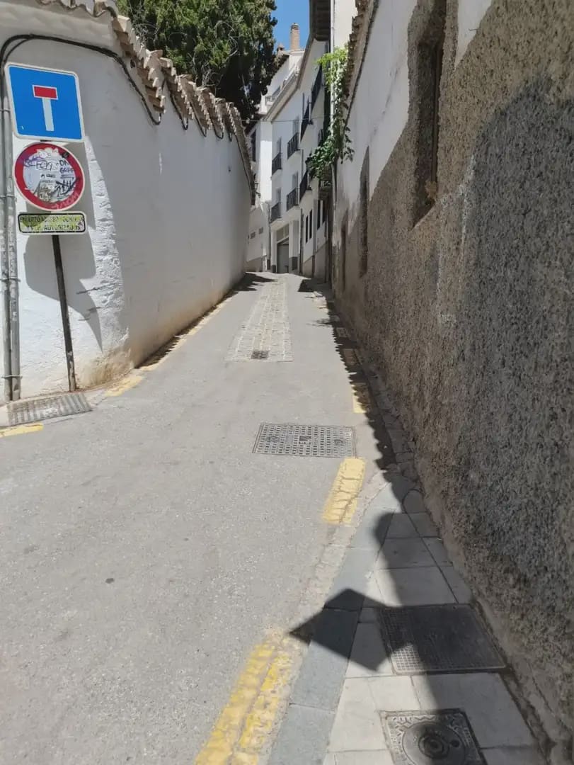 Garasje til salgs i Granada by - € 39 000 (Ref: 9837636)