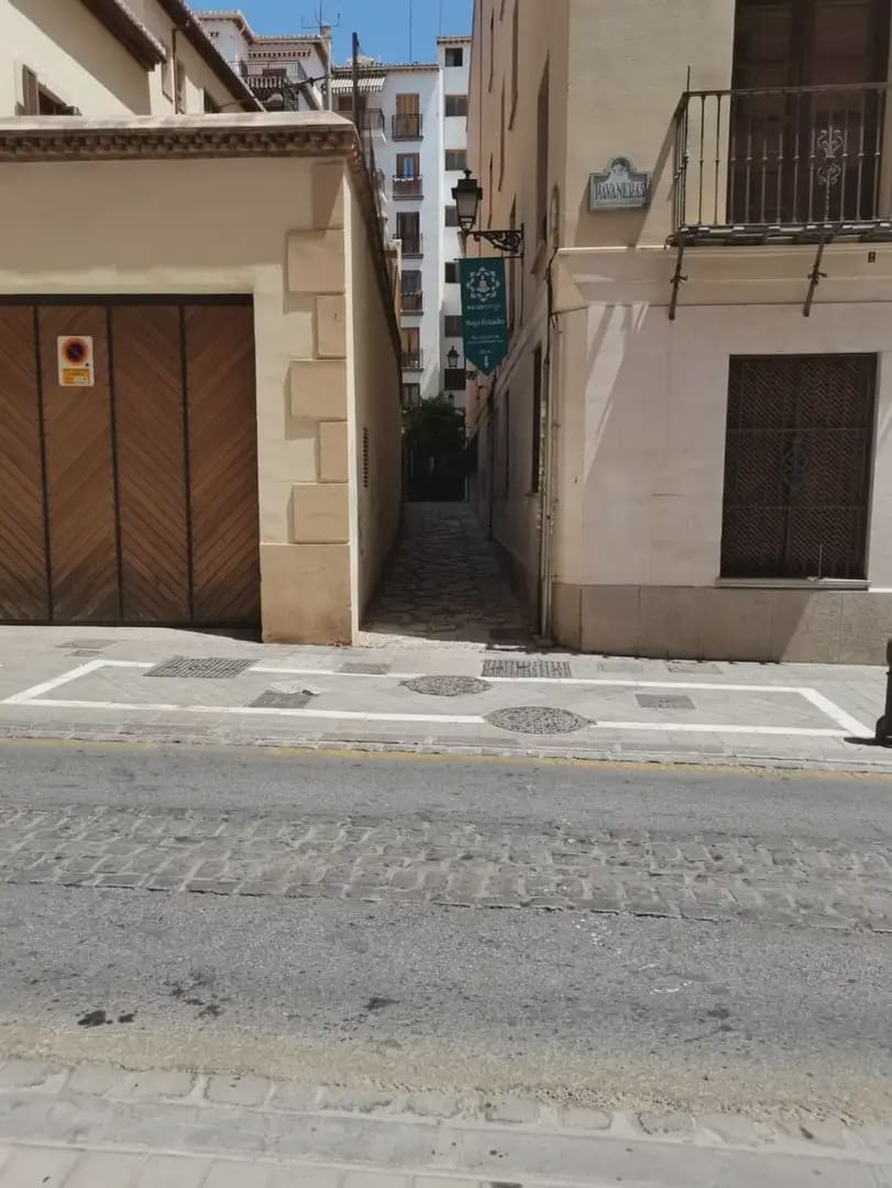 Garasje til salgs i Granada by - € 39 000 (Ref: 9837636)
