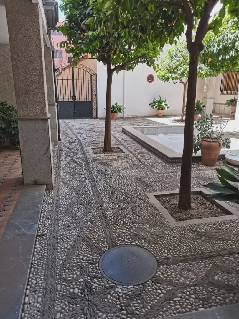 Garasje til salgs i Granada by - € 39 000 (Ref: 9837636)