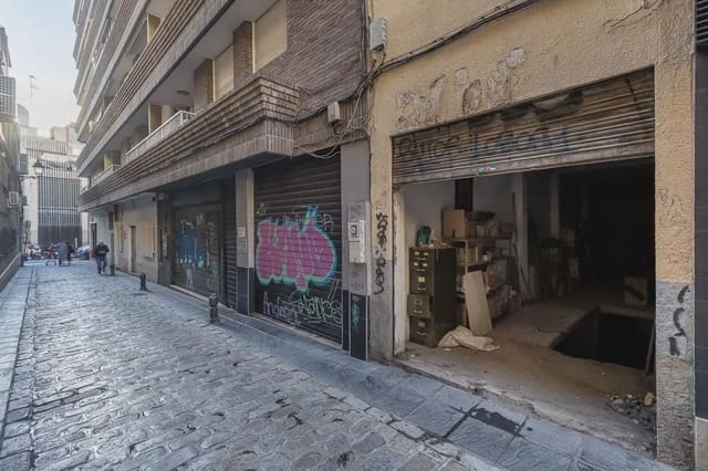 Erhverv til salg i Centro - Sagrario, Granada by - € 75.000 (Ref: 9837637)