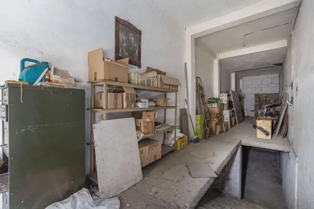 Erhverv til salg i Centro - Sagrario, Granada by - € 75.000 (Ref: 9837637)