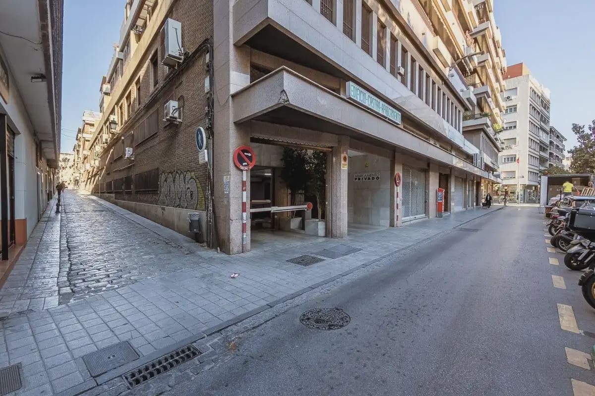 Gewerbe zu verkaufen in Granada Stadt - 75.000 € (Ref: 9837637)