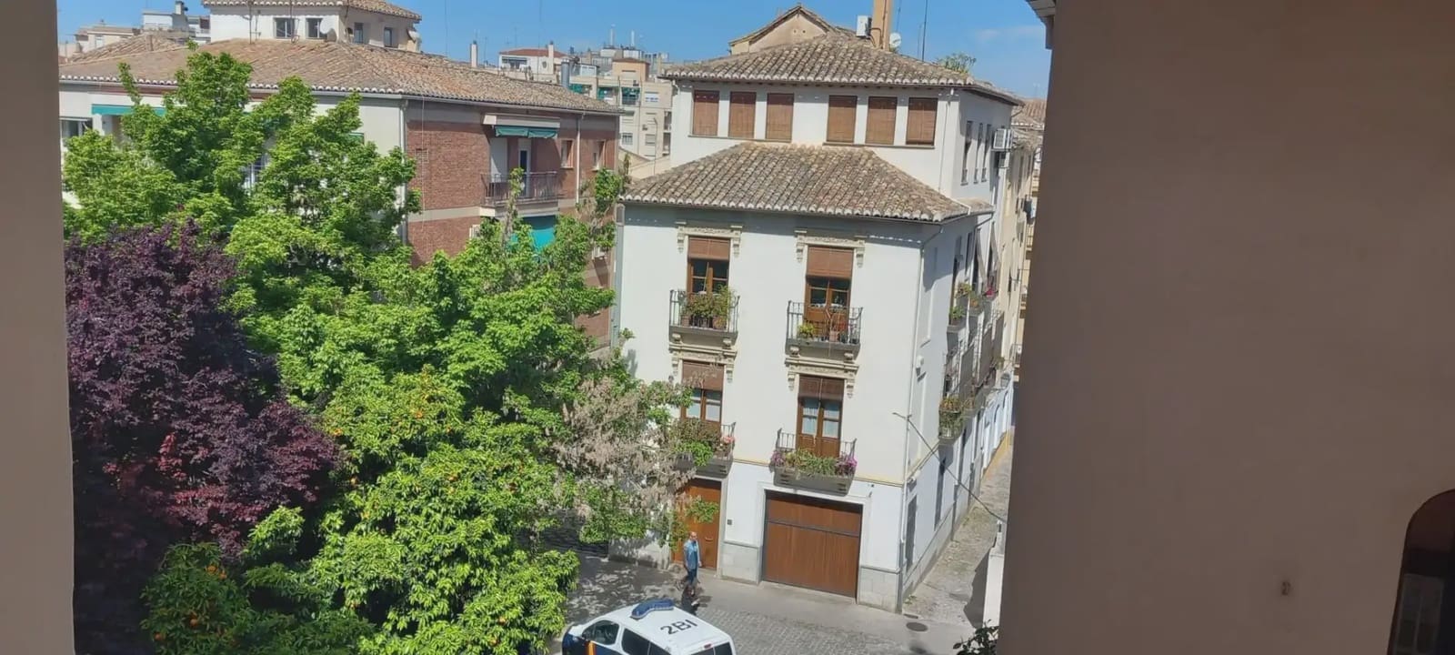 Flat for rent in Granada city - € 1,800 (Ref: 9837639)