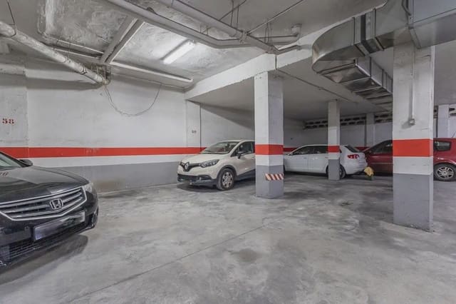 Garage for sale in Figares, Granada city - € 30,000 (Ref: 9837640)