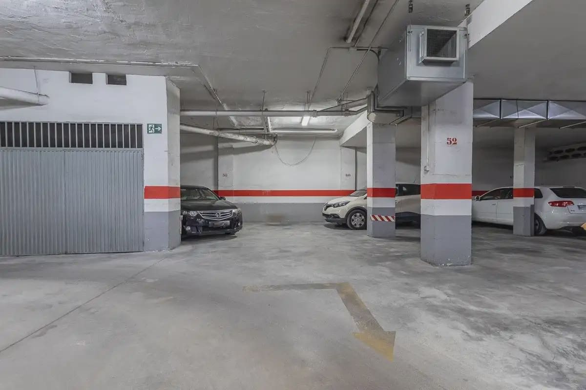 Garage for sale in Granada city - € 30,000 (Ref: 9837640)
