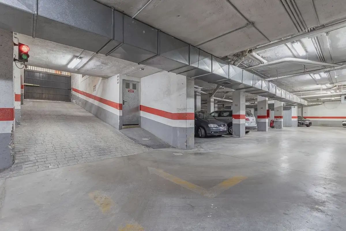 Garage for sale in Granada city - € 30,000 (Ref: 9837640)