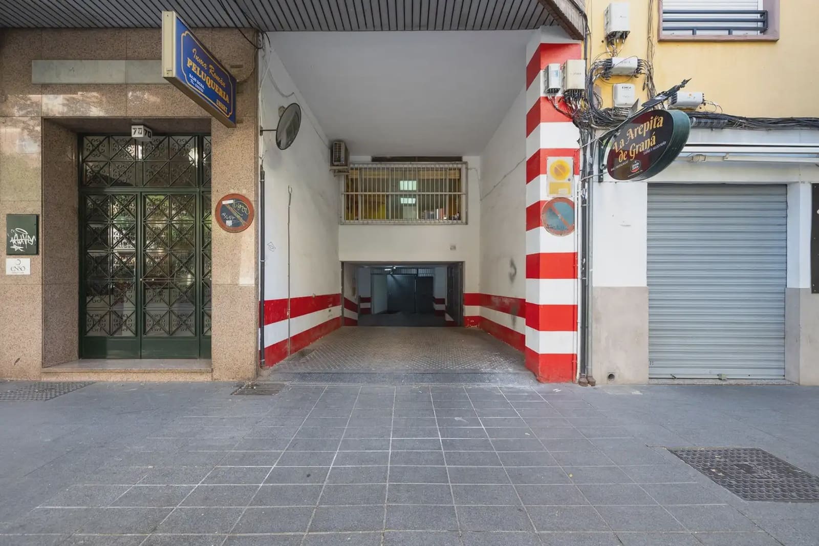 Garage for sale in Granada city - € 25,000 (Ref: 9837641)