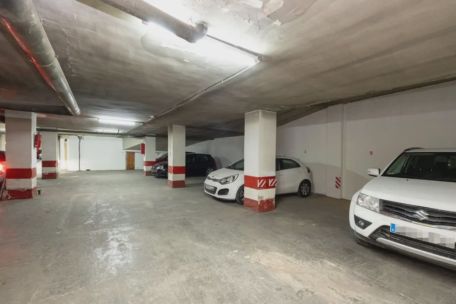 Garage for sale in Granada city - € 25,000 (Ref: 9837641)
