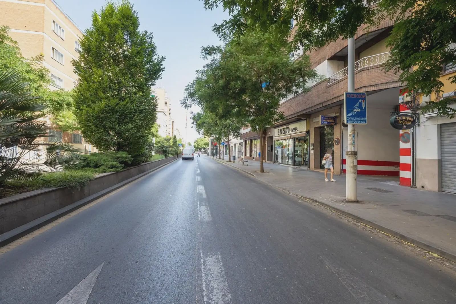 Garage for sale in Granada city - € 25,000 (Ref: 9837641)