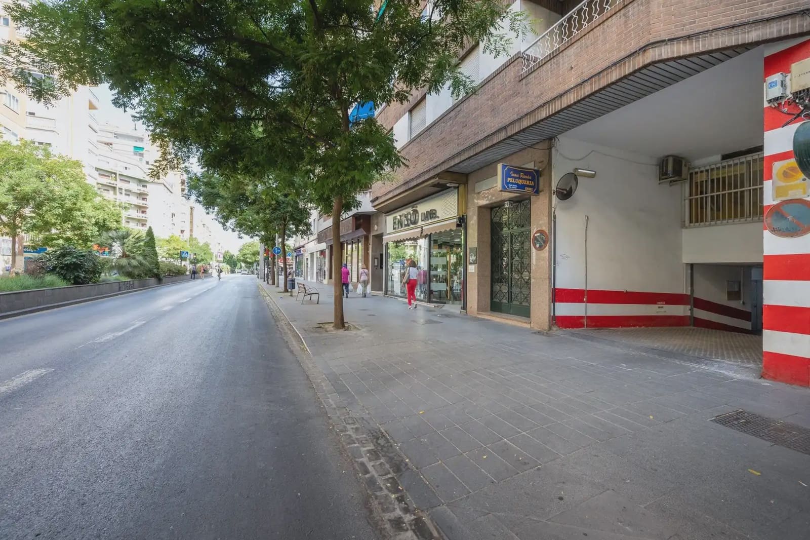 Garage for sale in Granada city - € 25,000 (Ref: 9837641)