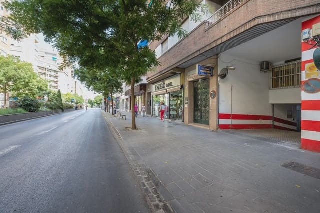 Garage for sale in Figares, Granada city - € 25,000 (Ref: 9837641)
