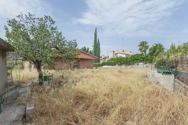Villa til salgs i Carretera de la Sierra, Granada by med svømmebasseng garasje - € 492 000 (Ref: 9837642)