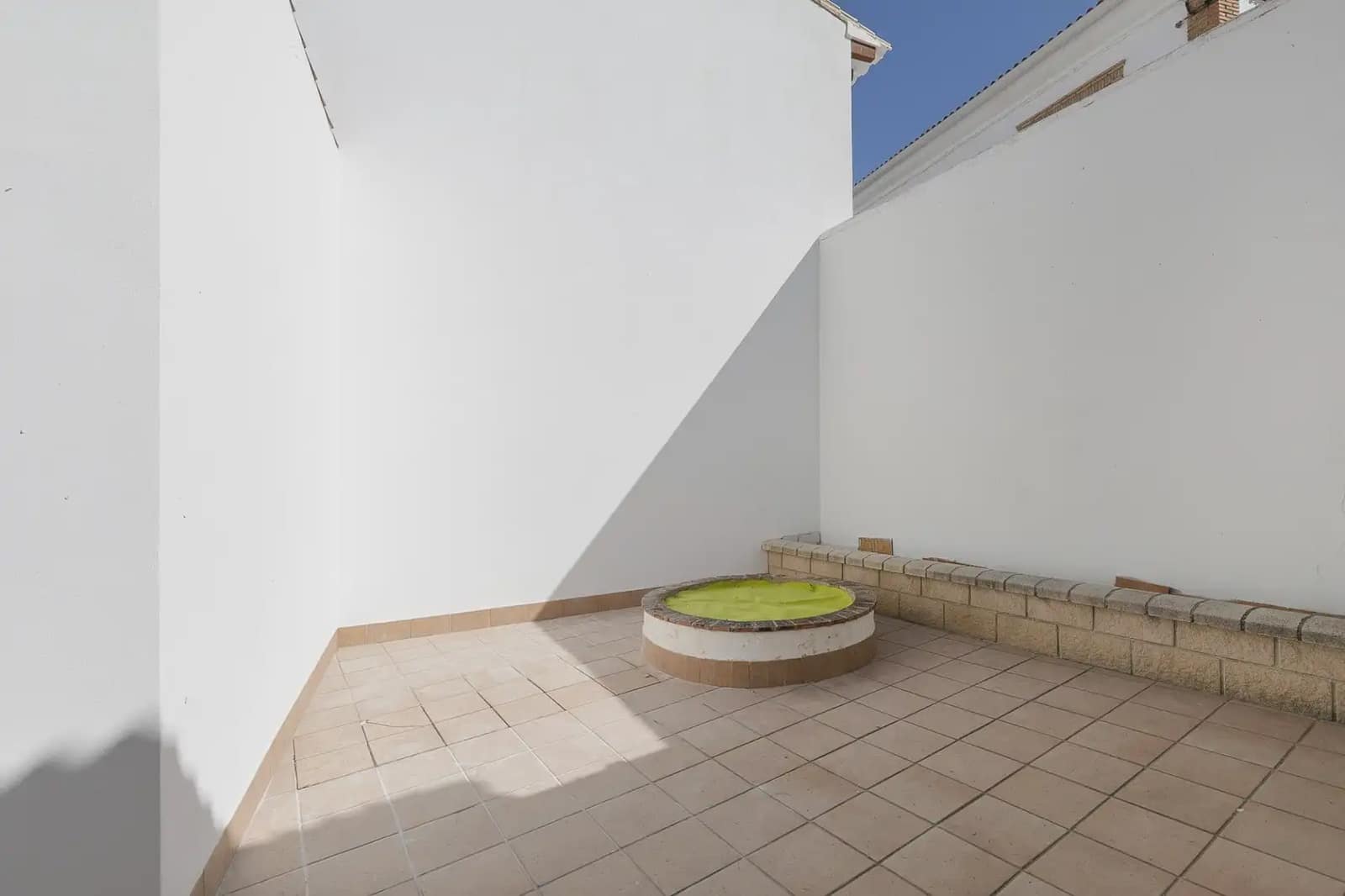 Finca/Hus på landet till salu i Moraleda de Zafayona med garage - 199 000 € (Ref: 9837644)