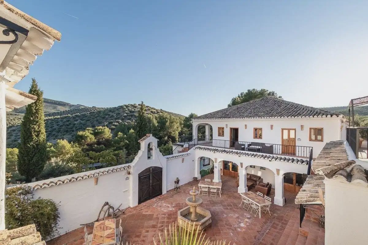 Finca/Casa Rural en Alcaudete en venta con piscina garaje - 1.190.000 € (Ref: 9837645)