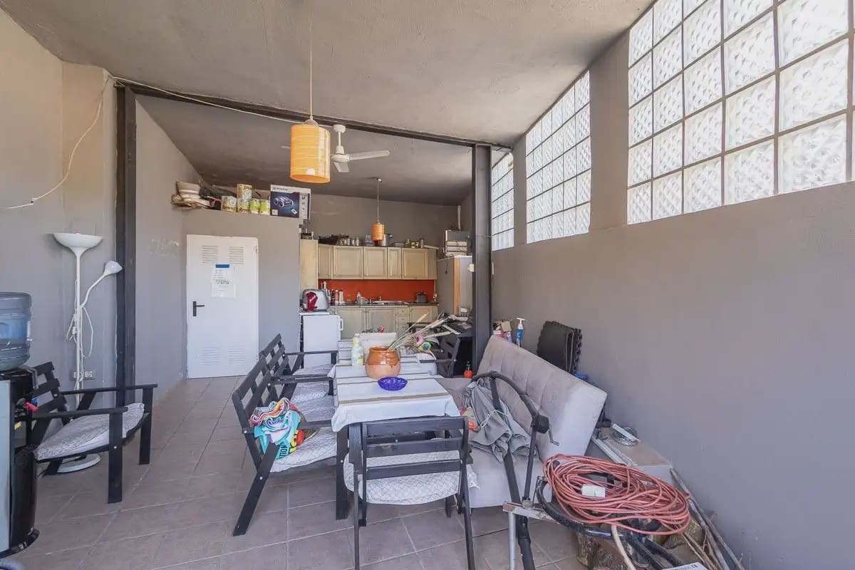 Villa zu verkaufen in Pinos Genil mit Pool Garage - 380.000 € (Ref: 9837646)