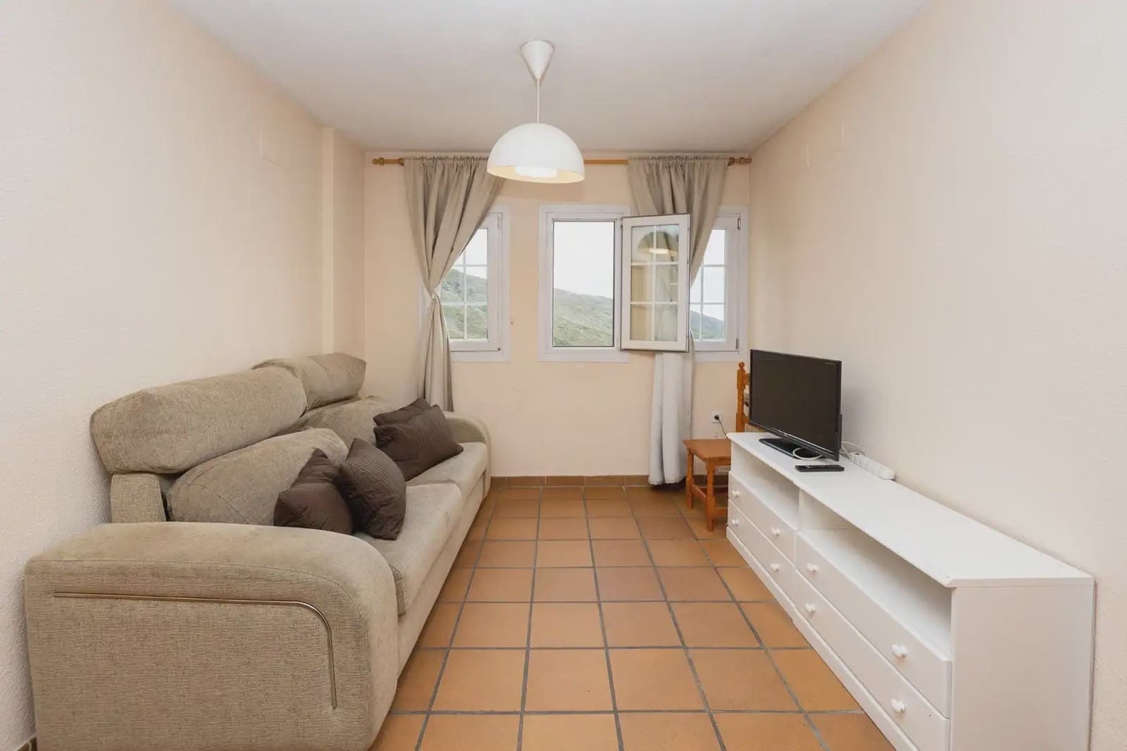 Flat te koop in Sierra Nevada - € 175.000 (Ref: 9837647)