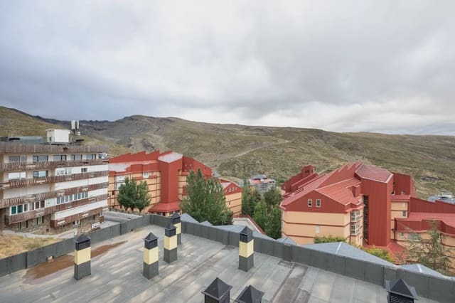 Flat te koop in Sierra Nevada, Monachil - € 175.000 (Ref: 9837647)