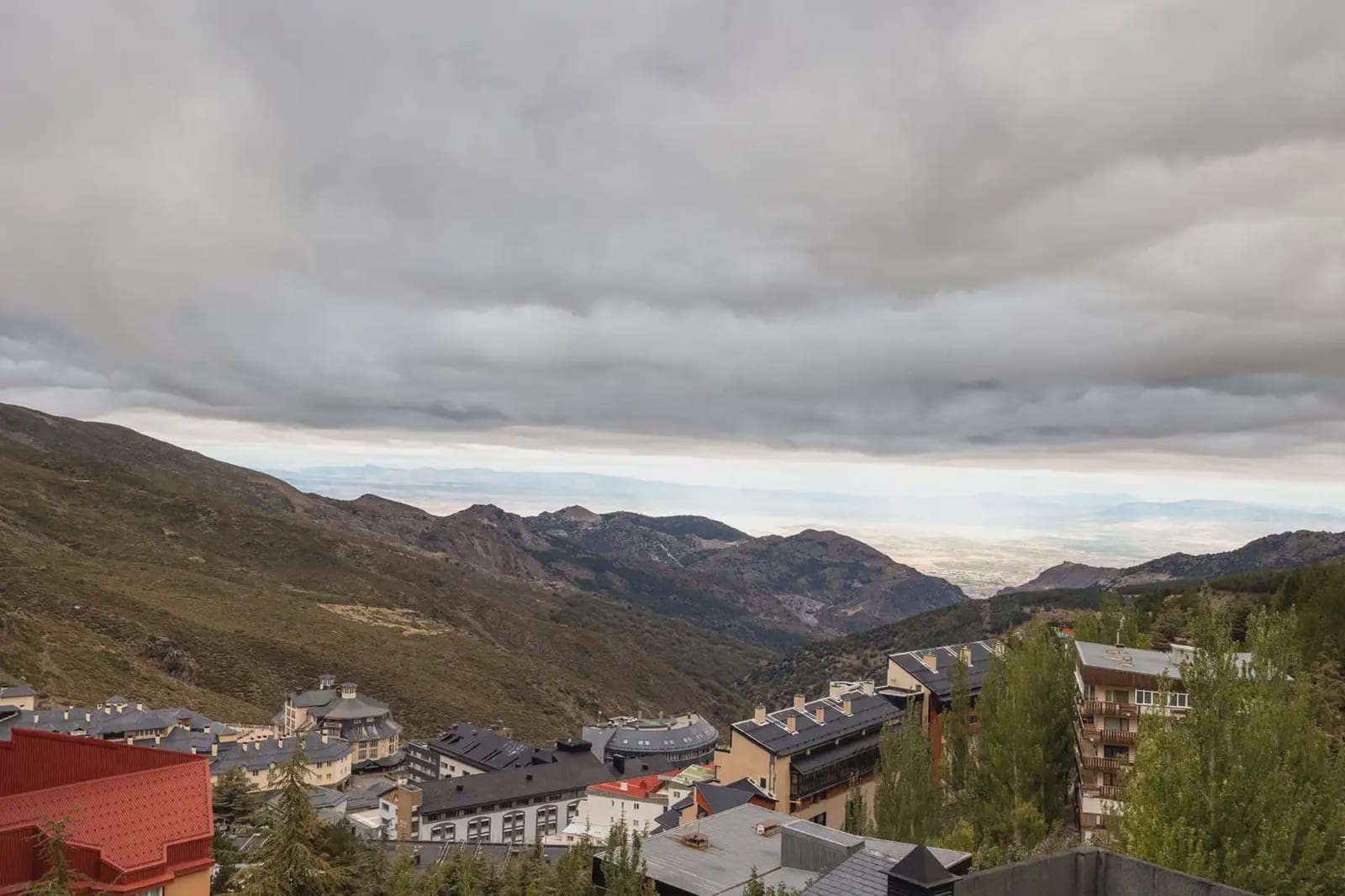 Flat te koop in Sierra Nevada - € 175.000 (Ref: 9837647)