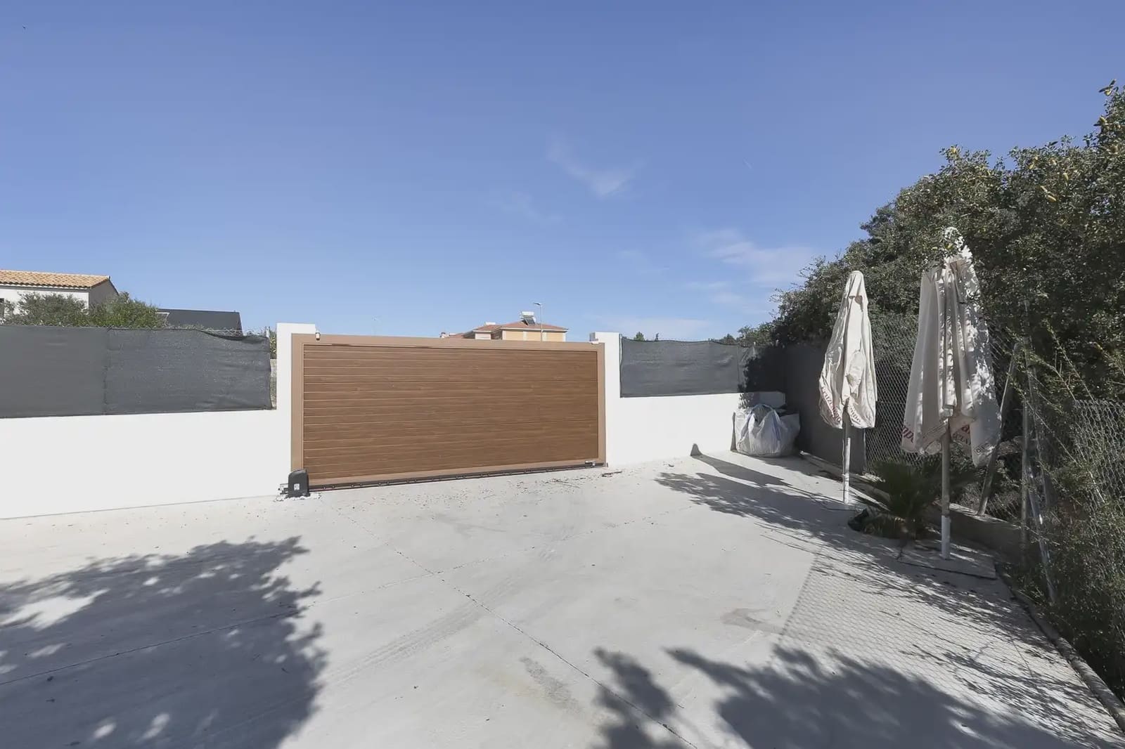 2 soveværelse Villa til salg i Atarfe med swimmingpool - € 393.000 (Ref: 9837648)