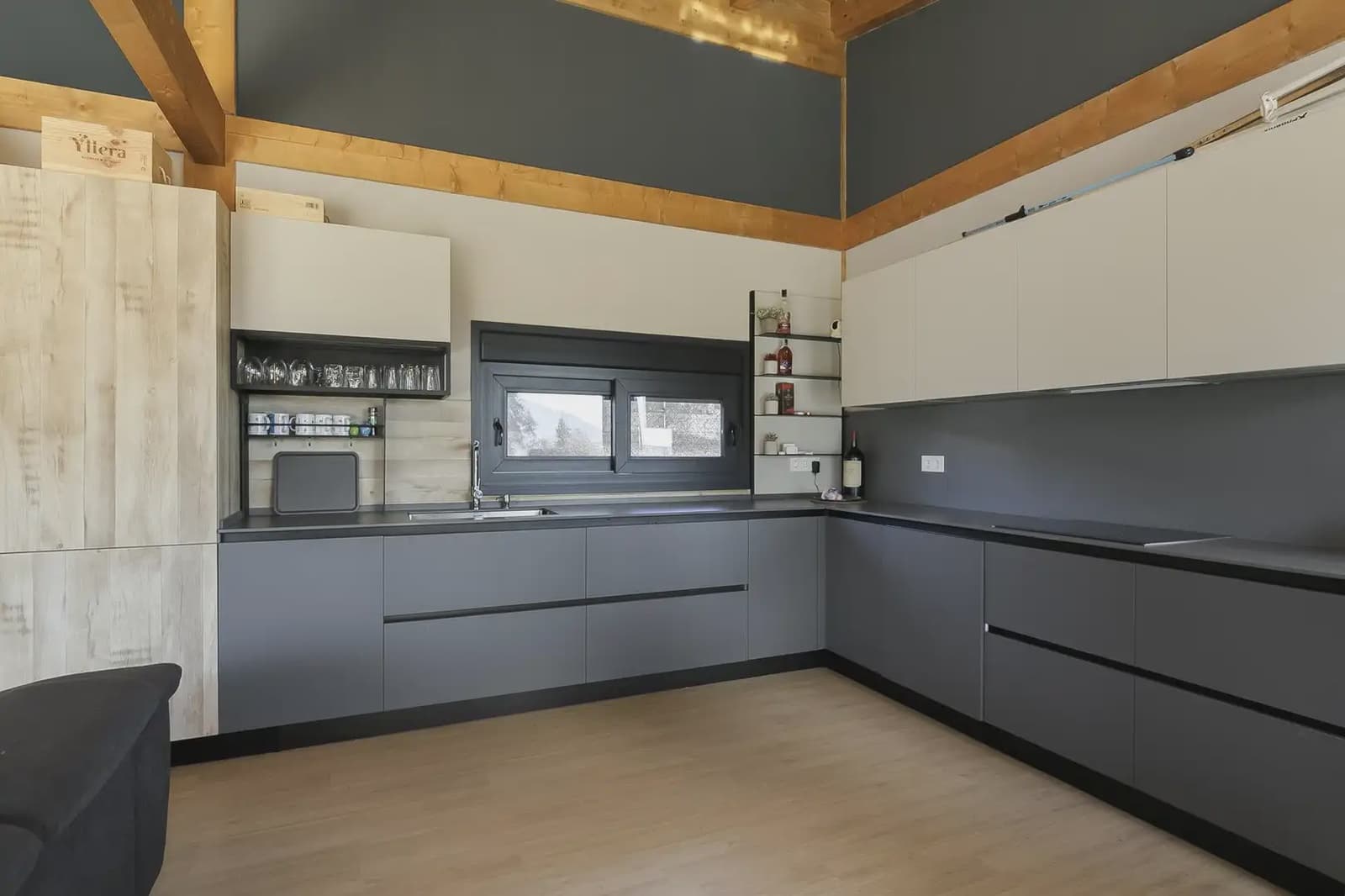 2 soveværelse Villa til salg i Atarfe med swimmingpool - € 393.000 (Ref: 9837648)