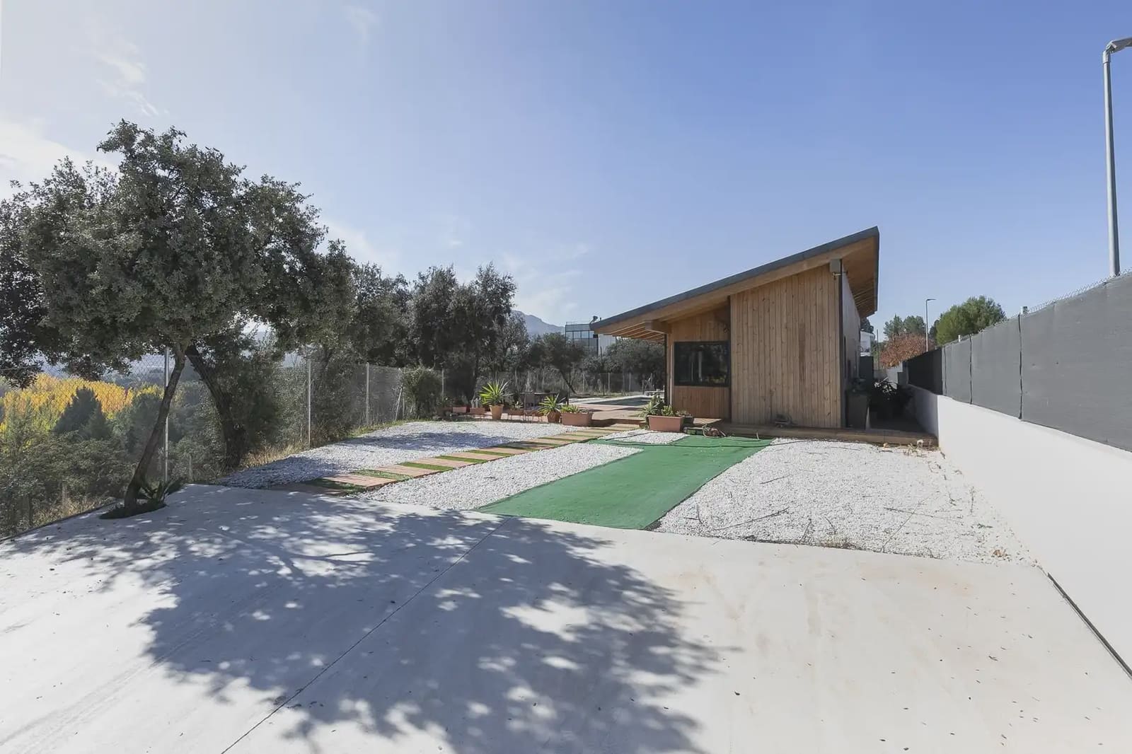 2 soveværelse Villa til salg i Atarfe med swimmingpool - € 393.000 (Ref: 9837648)