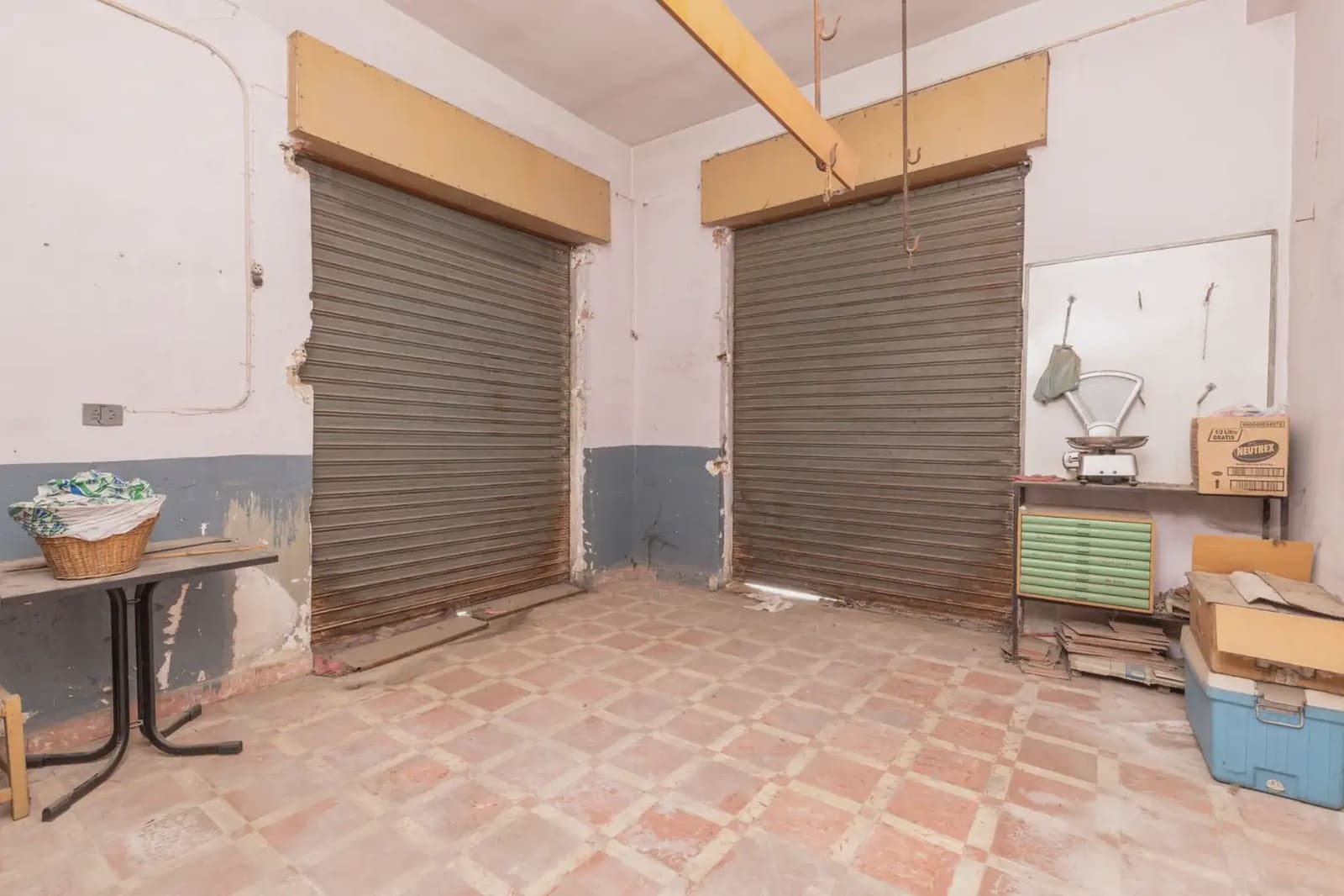 Commercial for sale in Santa Fe - € 99,900 (Ref: 9837649)