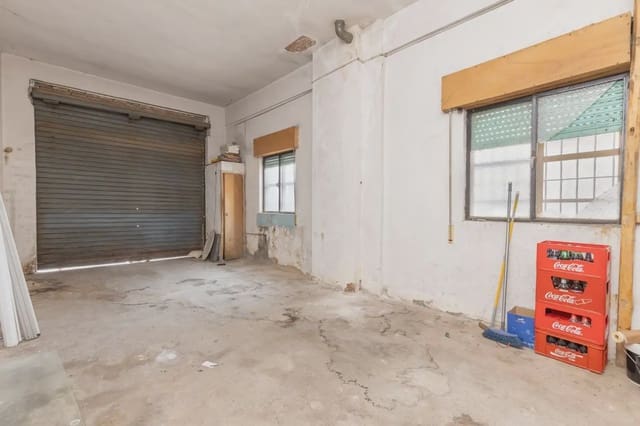 Erhverv til salg i Santa Fe - € 99.900 (Ref: 9837649)