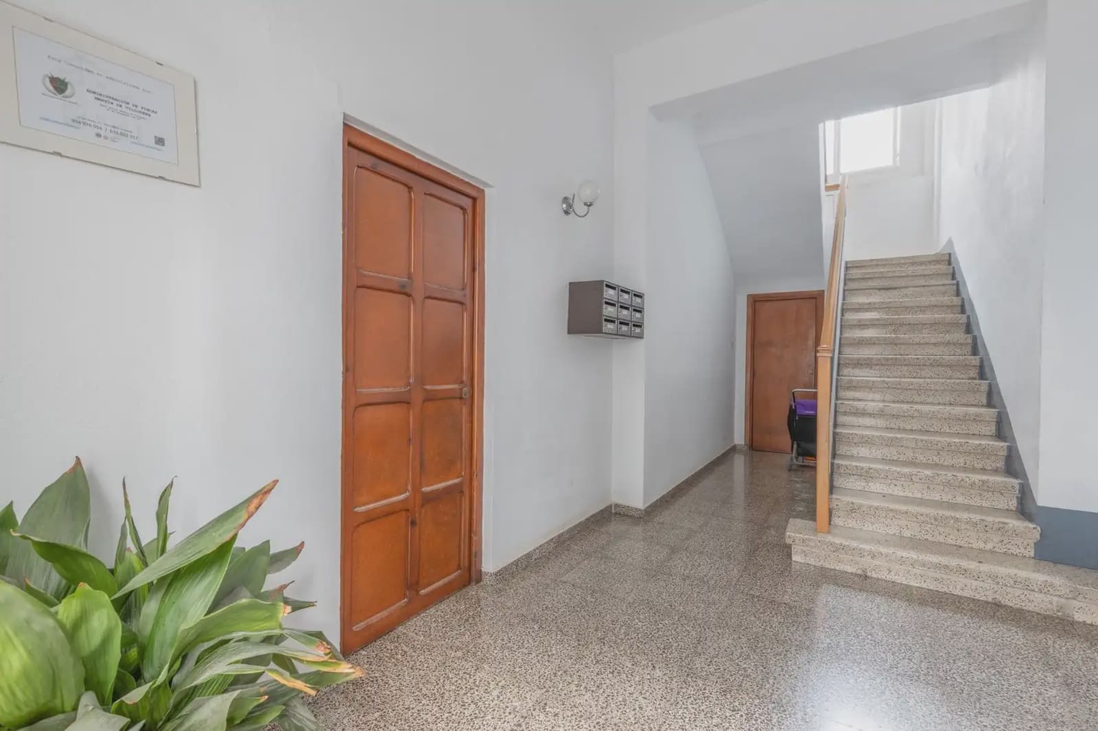 Commercial for sale in Santa Fe - € 99,900 (Ref: 9837649)