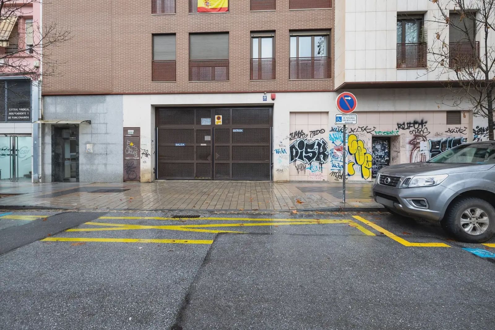 Garage for sale in Granada city - € 46,000 (Ref: 9837651)