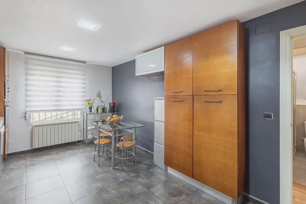 Villa te koop in Alhendin met zwembad garage - € 390.000 (Ref: 9837653)
