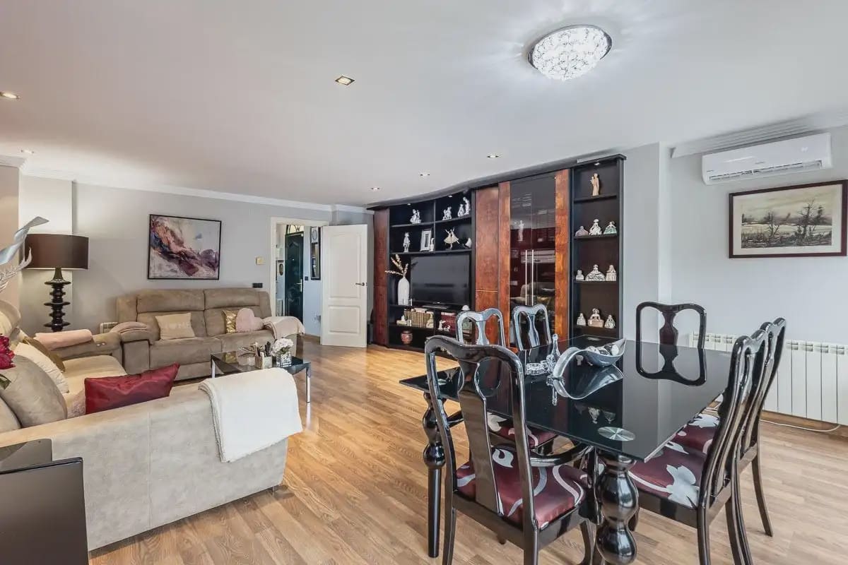 Villa te koop in Alhendin met zwembad garage - € 390.000 (Ref: 9837653)